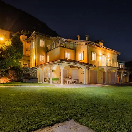 Luxury Villa *