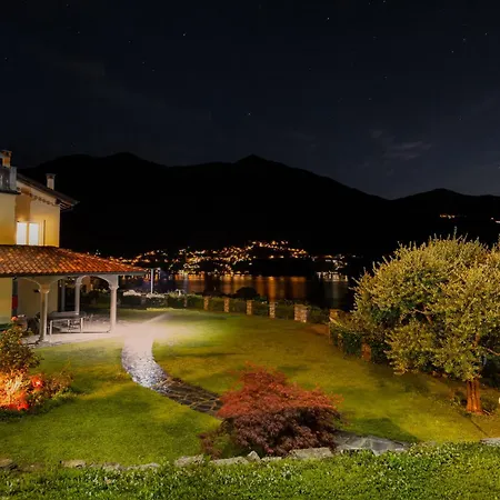 Luxury Villa *